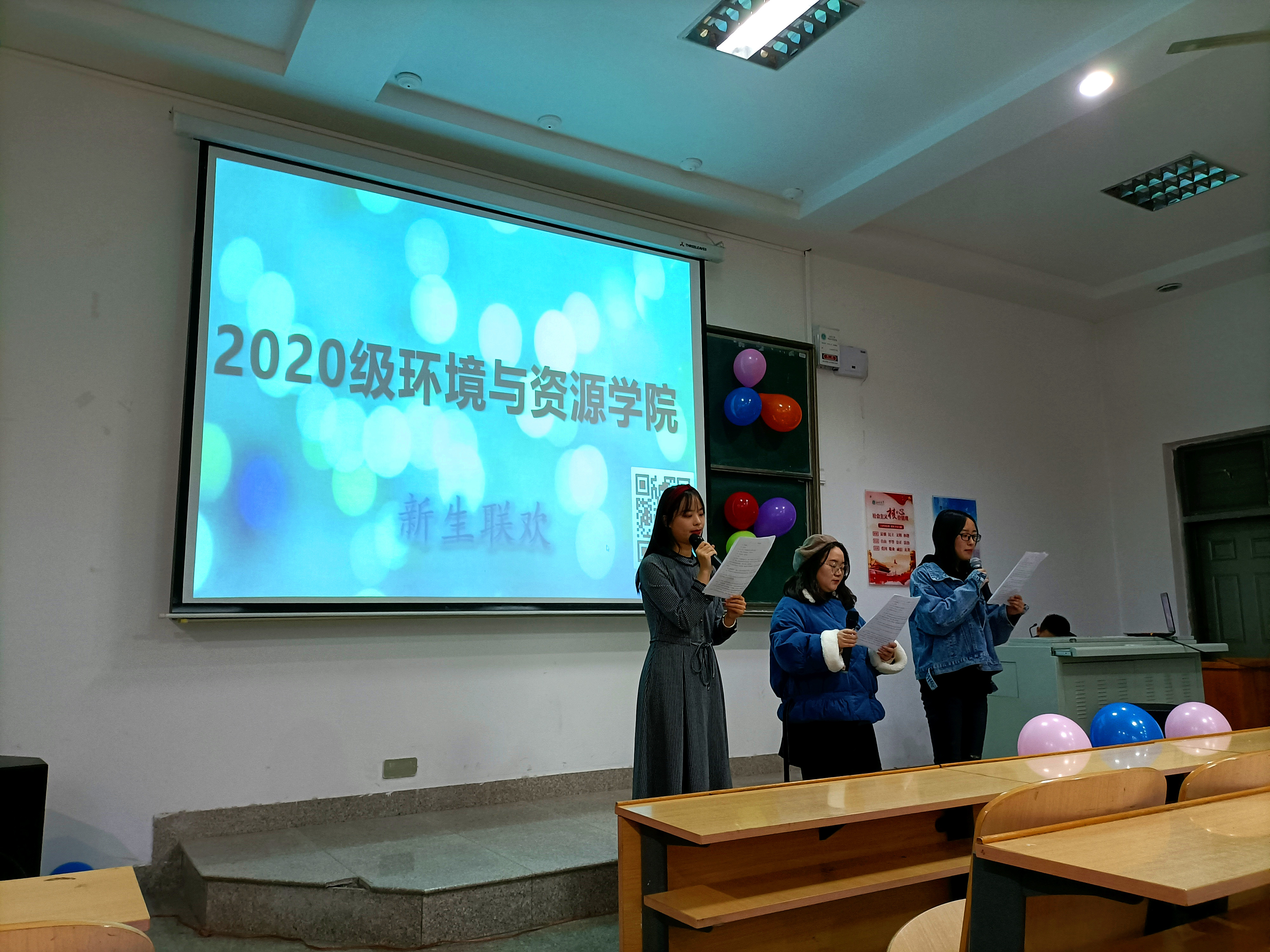 1c402e3b85564f51b3a6cfcb609c6a96.jpg