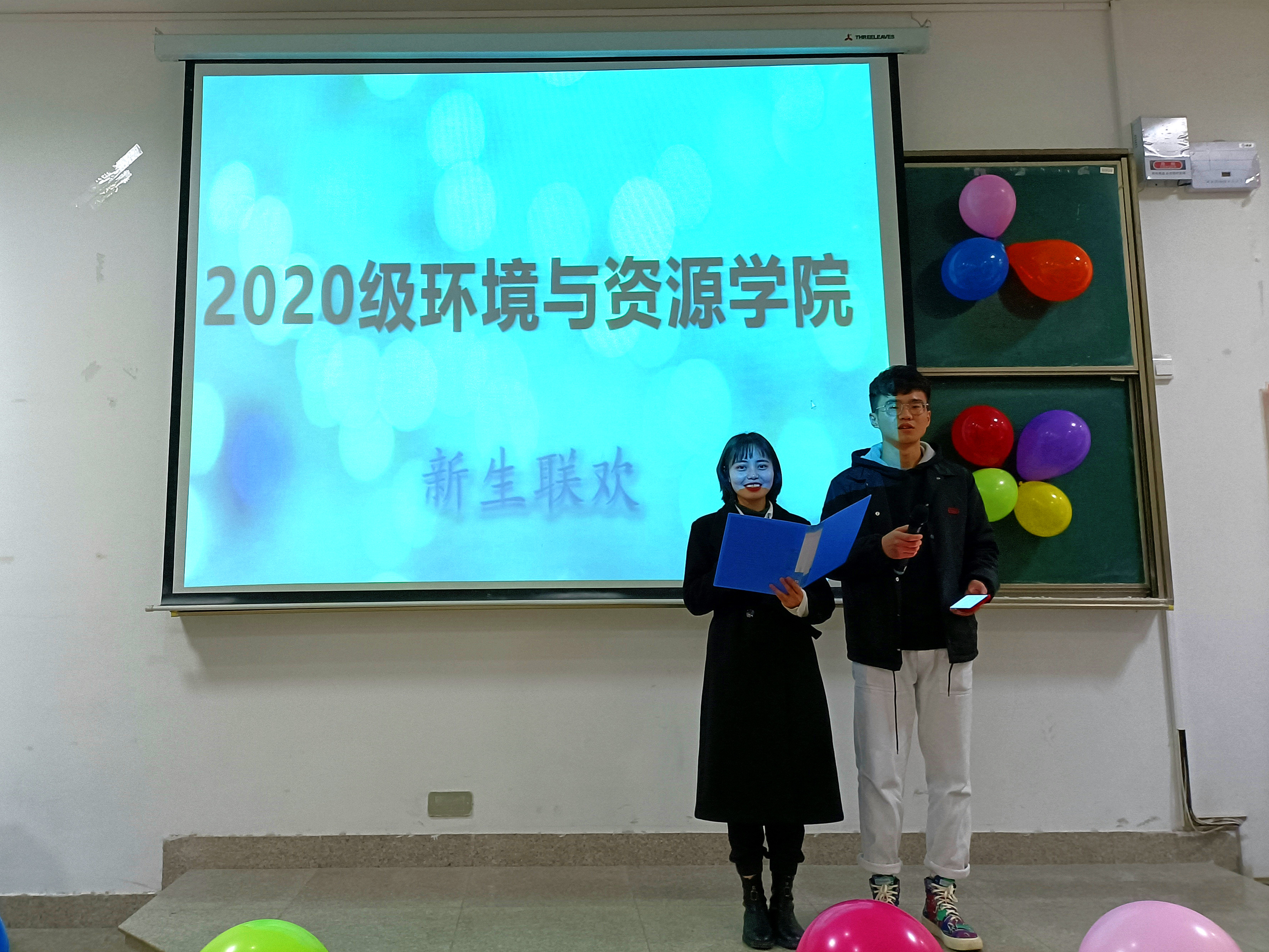 1e22ec3d569c4a6b8ee06169e0f0219a.jpg